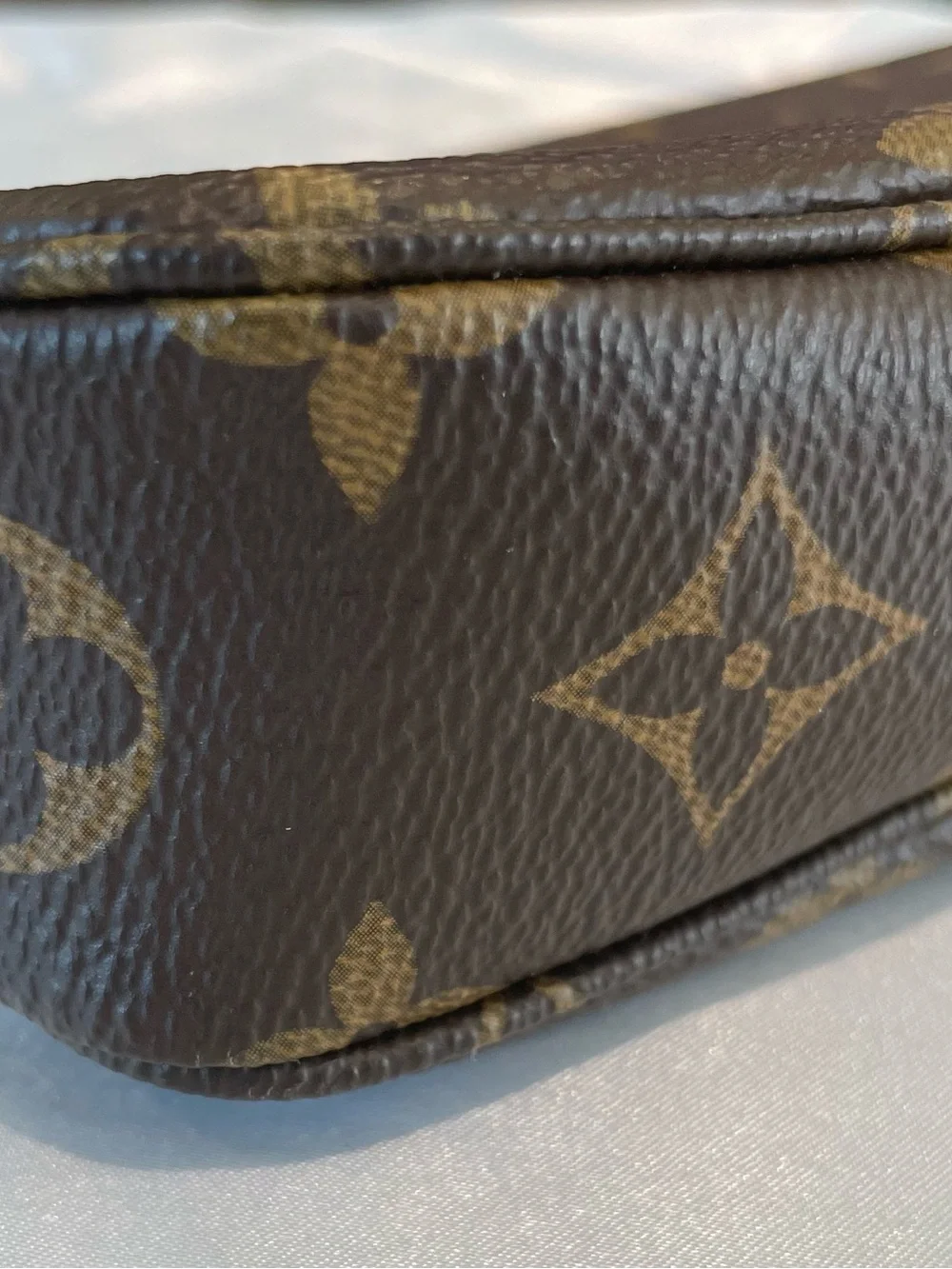 Louis Vuitton Pochette Accessoires M82766 Monogram Chain Strap Full Set